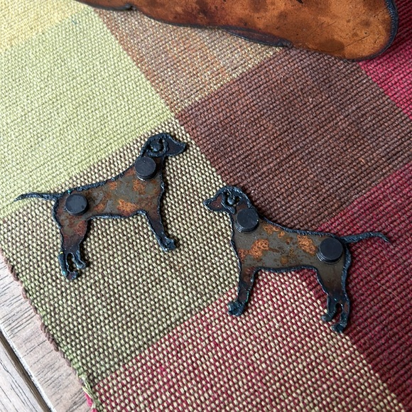 LAST CHANCE Like NEW! Etched Metal board w/bone and fretwork “WOOF”/ dog magnets - Picture 7 of 7